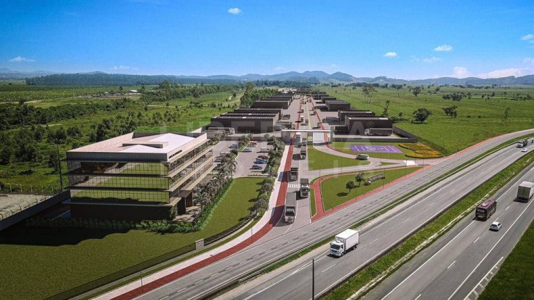 Galpão à Venda, 639 m² em Salseiros - Itajaí