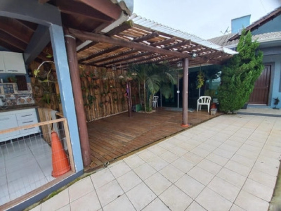 Imagem Casa com 3 Quartos à Venda, em Centro - Xangri-lá Imagem Casa com 3 Quartos à Venda, em Centro - Xangri-lá