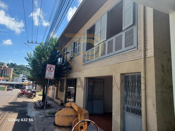 Imagem Casa com 3 Quartos à Venda, 420 m² em Centro - Concórdia Imagem Casa com 3 Quartos à Venda, 420 m² em Centro - Concórdia