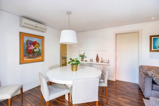 Imagem Apartamento com 3 Quartos à Venda, 120 m² em Moema - São Paulo