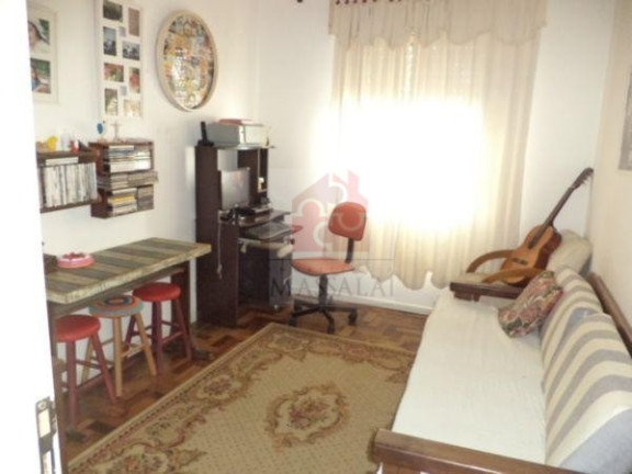 Imagem Casa com 3 Quartos à Venda, 151 m² em Santana - Porto Alegre Imagem Casa com 3 Quartos à Venda, 151 m² em Santana - Porto Alegre
