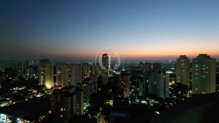 Imagem Apartamento com 3 Quartos à Venda, 195 m² em Vila Sofia - São Paulo
