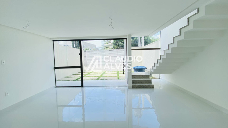 Imagem Casa com 4 Quartos à Venda, 137 m² em Sim - Feira De Santana Imagem Casa com 4 Quartos à Venda, 137 m² em Sim - Feira De Santana