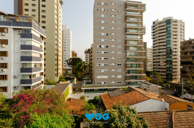 Imagem Imóvel com 3 Quartos à Venda, 296 m² em Petrópolis - Porto Alegre