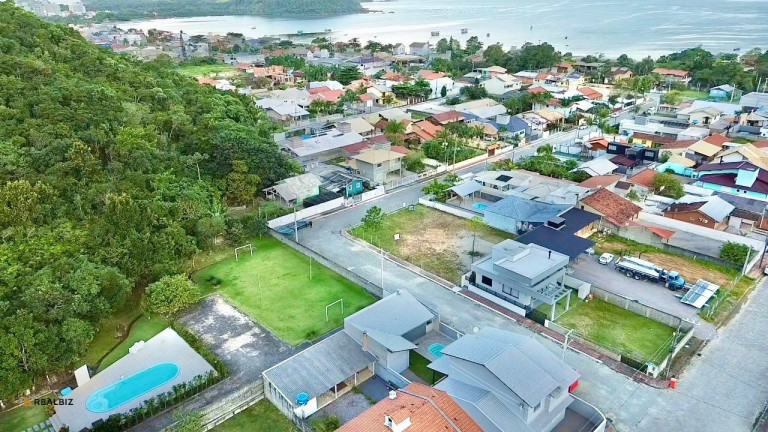 Imagem Terreno à Venda, 360 m² em Fazenda Da Armação - Governador Celso Ramos Imagem Terreno à Venda, 360 m² em Fazenda Da Armação - Governador Celso Ramos