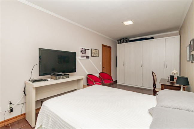 Imagem Imóvel com 3 Quartos à Venda, em Vila Ipiranga - Porto Alegre Imagem Imóvel com 3 Quartos à Venda, em Vila Ipiranga - Porto Alegre