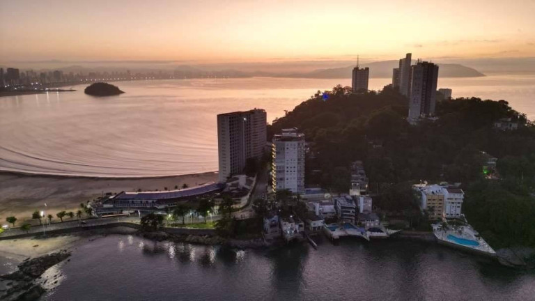 Imagem Imóvel Comercial à Venda, 1.000 m² em Centro - São Vicente Imagem Imóvel Comercial à Venda, 1.000 m² em Centro - São Vicente