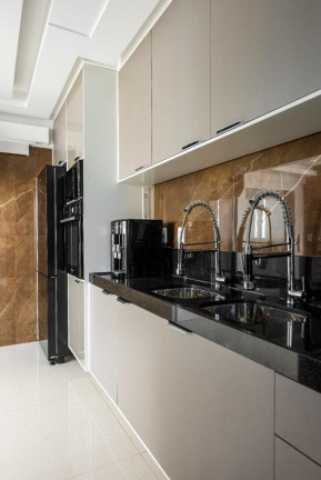 Imagem Imóvel com 4 Quartos à Venda, 200 m² em Umarizal - Belém Imagem Imóvel com 4 Quartos à Venda, 200 m² em Umarizal - Belém