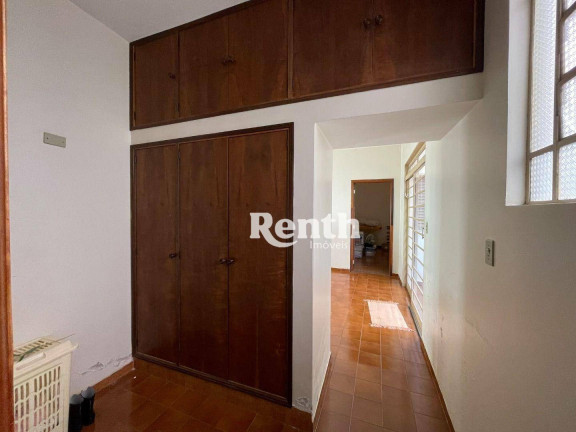 Imagem Casa com 4 Quartos à Venda, 259 m² em Vila Aparecida - Rio Claro Imagem Casa com 4 Quartos à Venda, 259 m² em Vila Aparecida - Rio Claro