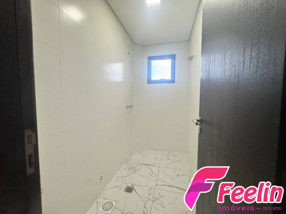 Imagem Casa com 2 Quartos à Venda, 117 m² em Campeche - Florianópolis Imagem Casa com 2 Quartos à Venda, 117 m² em Campeche - Florianópolis