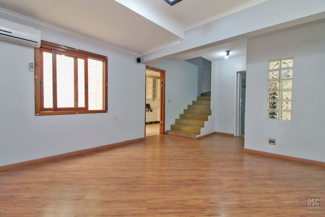 Imagem Casa com 3 Quartos à Venda, 138 m² em Cristal - Porto Alegre Imagem Casa com 3 Quartos à Venda, 138 m² em Cristal - Porto Alegre
