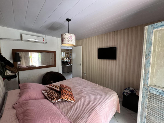 Imagem Casa com 5 Quartos à Venda, 100 m² em Barra Da Lagoa - Florianópolis Imagem Casa com 5 Quartos à Venda, 100 m² em Barra Da Lagoa - Florianópolis