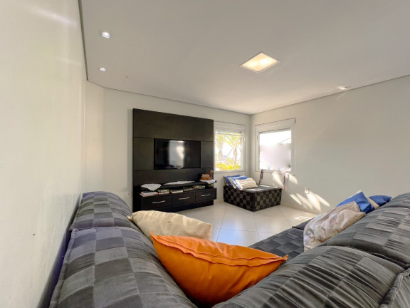 Imagem Casa com 3 Quartos à Venda, 295 m² em Coqueiros - Florianópolis