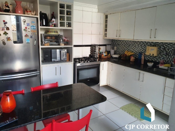 Imagem Casa com 5 Quartos à Venda, 500 m² em Ipitanga - Lauro De Freitas Imagem Casa com 5 Quartos à Venda, 500 m² em Ipitanga - Lauro De Freitas