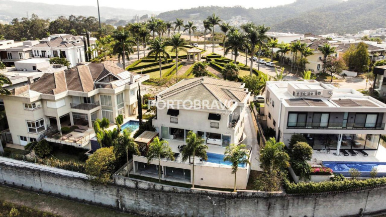 Imagem Casa com 4 Quartos à Venda, 800 m² em Tamboré - Santana De Parnaíba Imagem Casa com 4 Quartos à Venda, 800 m² em Tamboré - Santana De Parnaíba