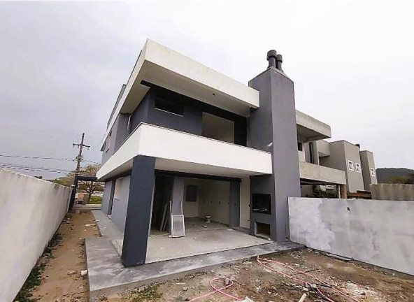 Imagem Casa com 3 Quartos à Venda, 170 m² em São João Do Rio Vermelho - Florianópolis