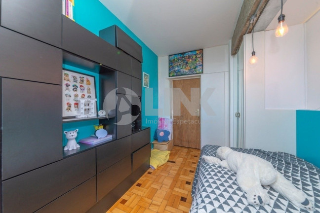 Imagem Apartamento com 3 Quartos à Venda, 190 m² em Moinhos De Vento - Porto Alegre
