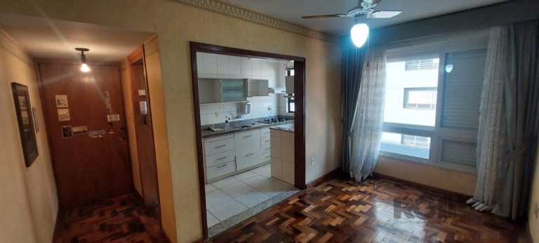 Imagem Apartamento com 2 Quartos à Venda, 81 m² em Centro Histórico - Porto Alegre Imagem Apartamento com 2 Quartos à Venda, 81 m² em Centro Histórico - Porto Alegre