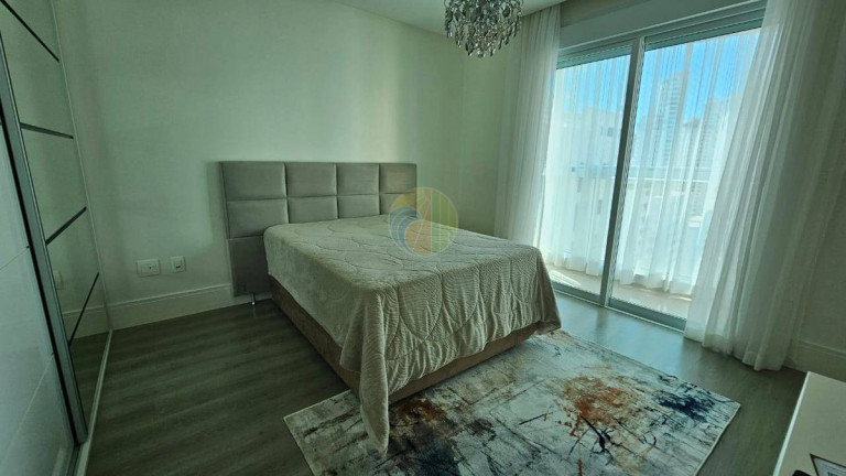 Imagem Apartamento com 3 Quartos à Venda, 133 m² em Centro - Balneário Camboriú Imagem Apartamento com 3 Quartos à Venda, 133 m² em Centro - Balneário Camboriú