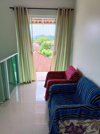 Imagem Casa com 4 Quartos à Venda, 237 m² em Bom Retiro - Joinville