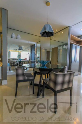 Imagem Apartamento com 4 Quartos à Venda, 330 m² em Centro - Balneário Camboriú Imagem Apartamento com 4 Quartos à Venda, 330 m² em Centro - Balneário Camboriú