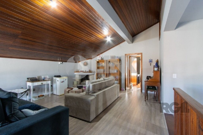 Imagem Casa com 5 Quartos à Venda, 336 m² em Glória - Porto Alegre Imagem Casa com 5 Quartos à Venda, 336 m² em Glória - Porto Alegre