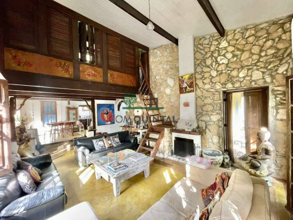 Imagem Casa com 3 Quartos à Venda, 440 m² em Moinho Velho - Embu Das Artes