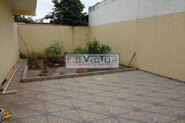 Imagem Sobrado com 2 Quartos à Venda, 74 m² em Vila Atlântica - Mongaguá