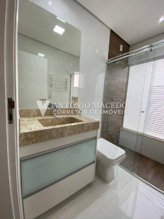 Imagem Casa com 4 Quartos à Venda, 200 m² em Bosque Da Saúde - São Paulo Imagem Casa com 4 Quartos à Venda, 200 m² em Bosque Da Saúde - São Paulo