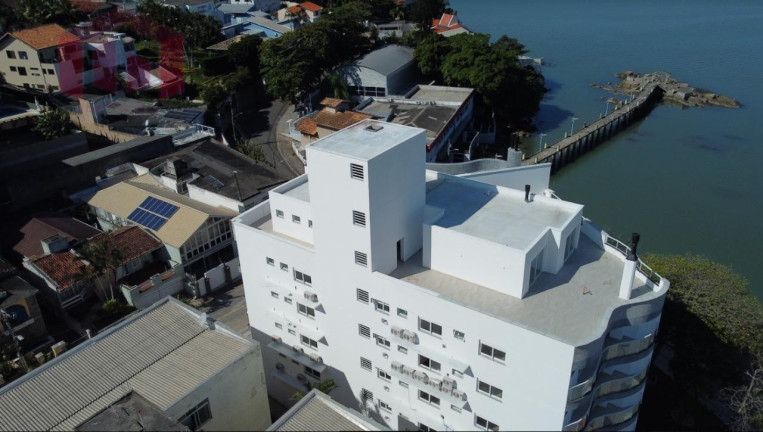 Imagem Imóvel com 3 Quartos à Venda, 1 m²