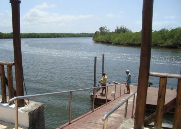 Imagem Casa com 4 Quartos à Venda ou Locação, 400 m² em Barra Do Jacuípe - Camaçari Imagem Casa com 4 Quartos à Venda ou Locação, 400 m² em Barra Do Jacuípe - Camaçari