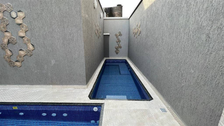 Casa com 2 Quartos à Venda, 60 m² em Maracanã - Praia Grande