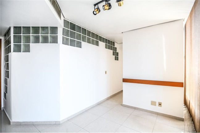Imagem Imóvel Comercial à Venda, 53 m² em Centro Histórico - Porto Alegre Imagem Imóvel Comercial à Venda, 53 m² em Centro Histórico - Porto Alegre
