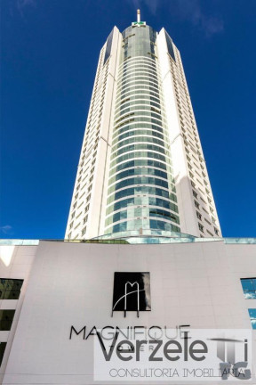 Imagem Apartamento com 4 Quartos à Venda, 227 m² em Centro - Balneário Camboriú Imagem Apartamento com 4 Quartos à Venda, 227 m² em Centro - Balneário Camboriú