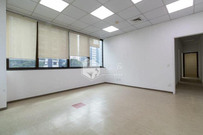 Imagem Sala Comercial à Venda, 286 m² em Moema - São Paulo Imagem Sala Comercial à Venda, 286 m² em Moema - São Paulo