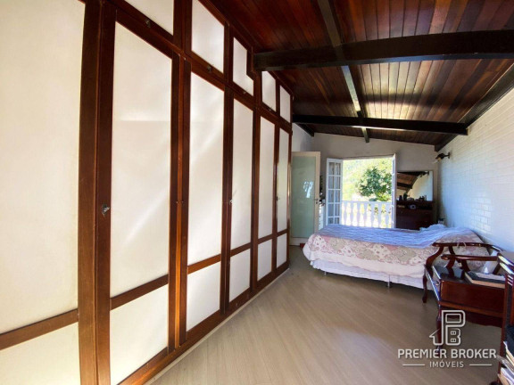 Imagem Casa com 4 Quartos à Venda, 213 m² em Iucas - Teresópolis Imagem Casa com 4 Quartos à Venda, 213 m² em Iucas - Teresópolis