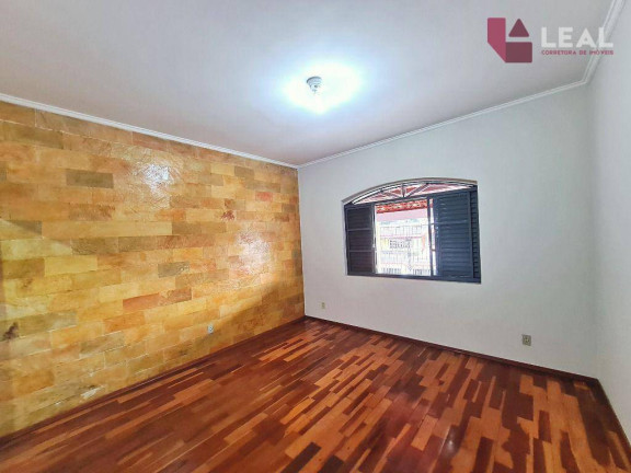 Imagem Casa com 3 Quartos à Venda, 250 m² em Esplanada - Pouso Alegre Imagem Casa com 3 Quartos à Venda, 250 m² em Esplanada - Pouso Alegre