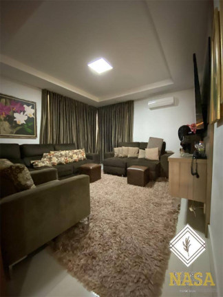 Imagem Casa com 5 Quartos à Venda, 440 m² em Cond Residencial Florais Dos Lagos - Cuiabá Imagem Casa com 5 Quartos à Venda, 440 m² em Cond Residencial Florais Dos Lagos - Cuiabá