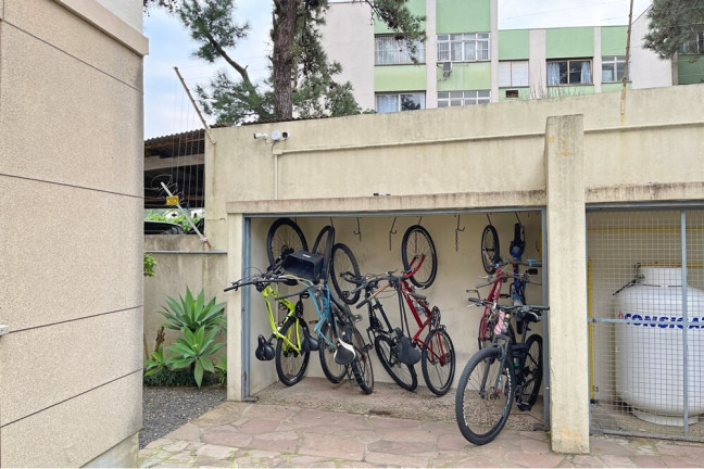 Imagem Imóvel com 2 Quartos à Venda, 52 m² em Glória - Porto Alegre Imagem Imóvel com 2 Quartos à Venda, 52 m² em Glória - Porto Alegre