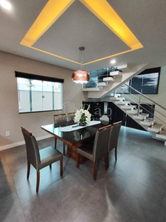Imagem Sobrado com 3 Quartos à Venda, 120 m² em São Vicente - Itajaí