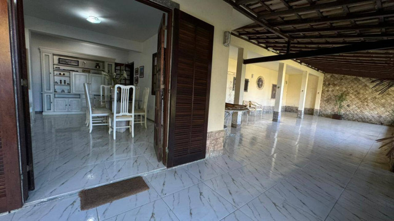 Imagem Casa com 5 Quartos para Alugar, 300 m² em Coqueiral - Araruama Imagem Casa com 5 Quartos para Alugar, 300 m² em Coqueiral - Araruama