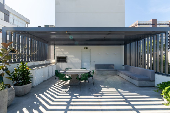 Imagem Imóvel com 2 Quartos à Venda, 87 m² em Auxiliadora - Porto Alegre Imagem Imóvel com 2 Quartos à Venda, 87 m² em Auxiliadora - Porto Alegre
