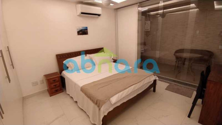 Imagem Apartamento com 1 Quarto à Venda, 50 m² em Copacabana - Rio De Janeiro Imagem Apartamento com 1 Quarto à Venda, 50 m² em Copacabana - Rio De Janeiro