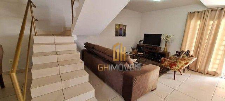 Imagem Sobrado com 4 Quartos à Venda, 250 m² em Santo Antônio - Goiânia Imagem Sobrado com 4 Quartos à Venda, 250 m² em Santo Antônio - Goiânia