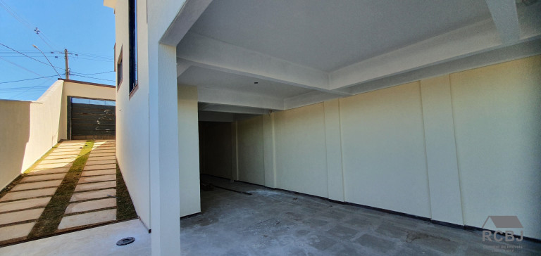 Imagem Casa com 3 Quartos à Venda, em São Pedro - Esmeraldas Imagem Casa com 3 Quartos à Venda, em São Pedro - Esmeraldas