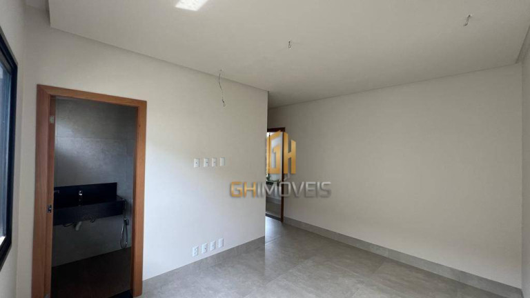 Imagem Sobrado com 4 Quartos à Venda, 277 m² em Jardins Madri - Goiânia Imagem Sobrado com 4 Quartos à Venda, 277 m² em Jardins Madri - Goiânia