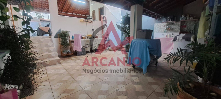 Imagem Casa com 2 Quartos à Venda, 181 m² em Jardim Dos Pinheiros - Atibaia Imagem Casa com 2 Quartos à Venda, 181 m² em Jardim Dos Pinheiros - Atibaia