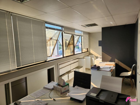 Imagem Sala Comercial à Venda, 27 m² em Estreito - Florianópolis Imagem Sala Comercial à Venda, 27 m² em Estreito - Florianópolis