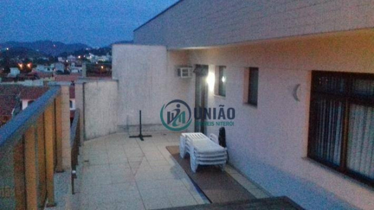 Imagem Cobertura com 3 Quartos à Venda, 230 m² em Piratininga - Niterói