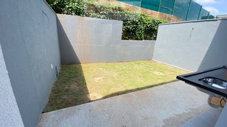 Imagem Casa com 3 Quartos à Venda, 90 m² em Parque Santa Rosa - Suzano Imagem Casa com 3 Quartos à Venda, 90 m² em Parque Santa Rosa - Suzano